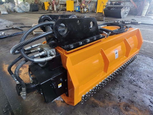 掘削機付属物 農業付属物 1.5 トンの掘削機に搭載されたQ355/NM400/HARDOX450のフライル刈り機