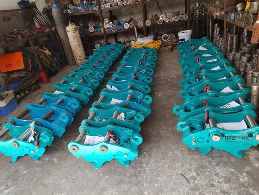 掘削機 ハイドロリック・クイック・ヒッチ 高効率のアタッチメント・デグガー・クイック・ヒッチ 5トンのミニ掘削機 高水準のQC制御