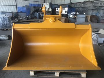 20トンの掘削機 切片清掃 傾斜バケツ 大型 0.7M3 容量 そしてカスタマイズされたデザイン